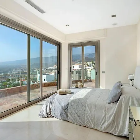 Villa Top With Views & Infinity Pool - What'app - 0034-611-233-784 - For Reservations! Costa Adeje (Tenerife)