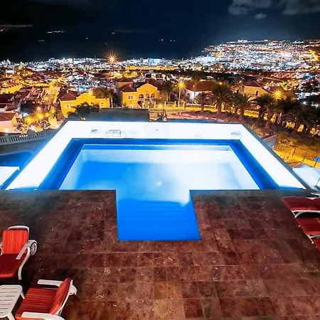 Top With Views & Infinity Pool - What'app - 0034-611-233-784 - For Reservations! Villa *